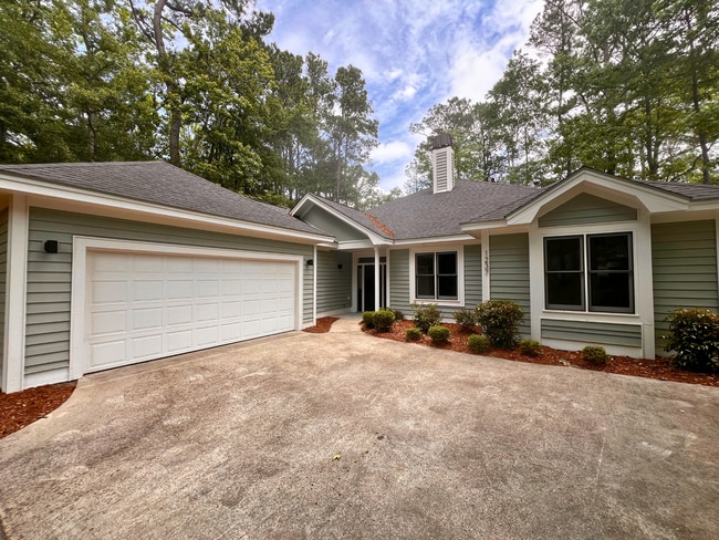 Building Photo - GORGEOUS 3 BEDROOM, 2.5 BATH HOME LOCATED IN TIDEWATER PLANTATION! AVAILABLE NOW!