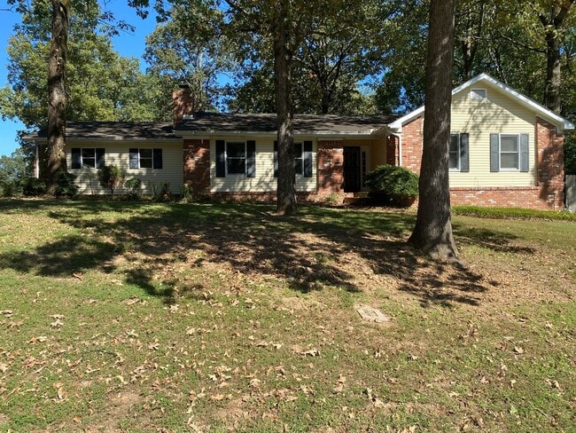 Building Photo - 3 bed 2 bath in Valley View