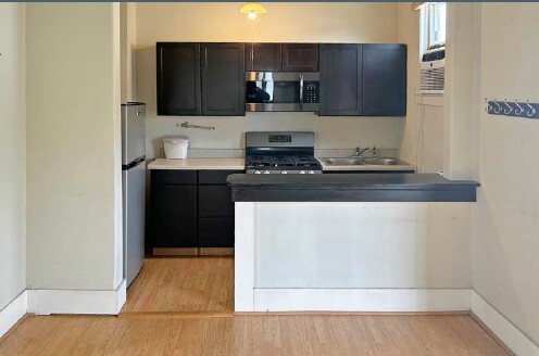 Building Photo - 1931 P St Unit B