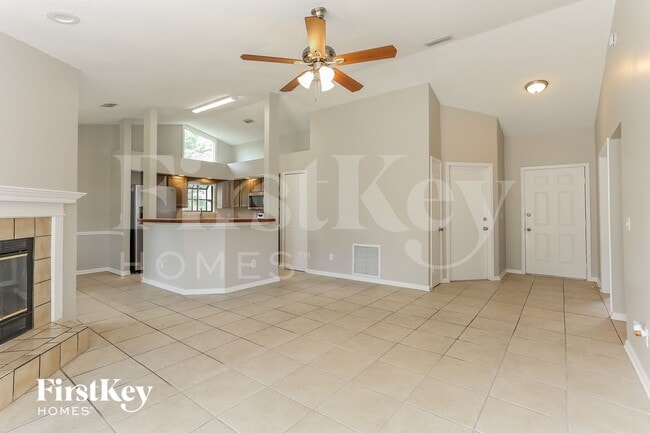 Photo - 1645 Ponderosa Pine Dr E