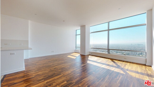 Photo - 900 W Olympic Blvd Unidad 30D Rental