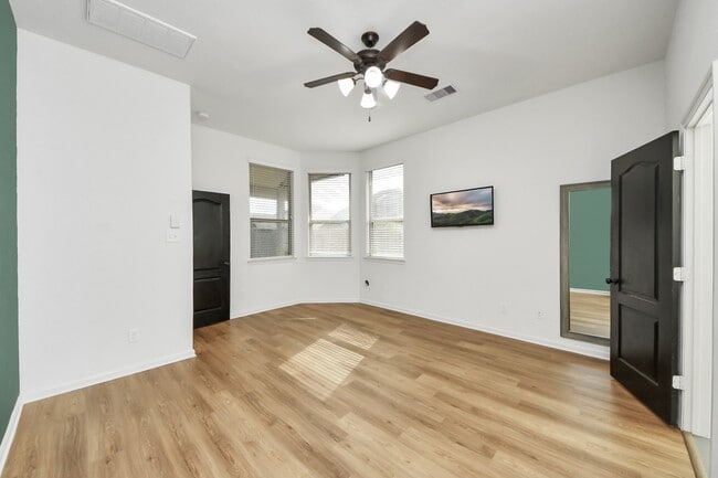 Photo - 17010 Upper Ridge Ln