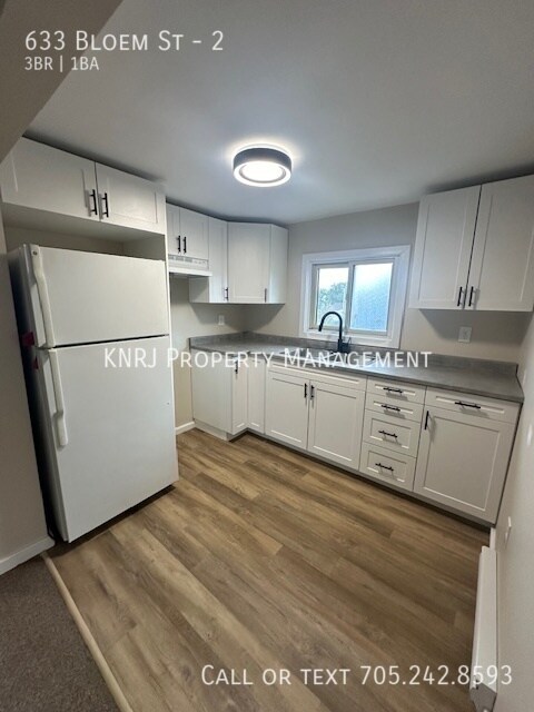 Photo - Upper 3 Bedroom Apartment Unit 2