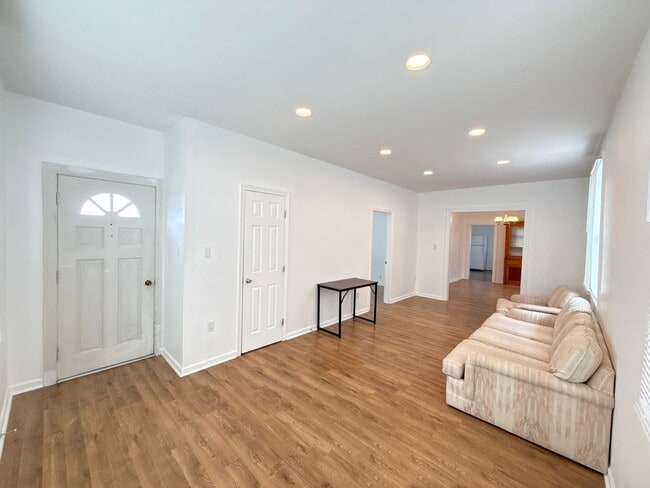 Photo - 237 4th Ave