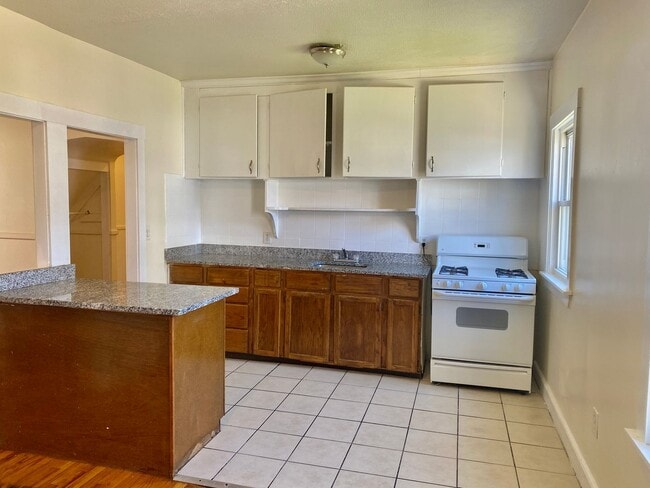 Photo - 118 Seabury St Unit 2N
