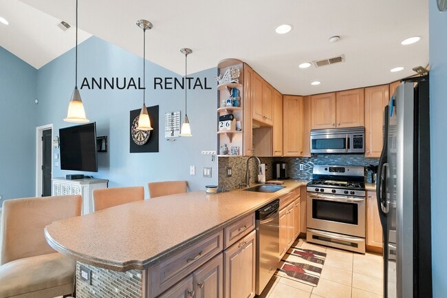 Building Photo - 18 Sheridan Ave Unit 3