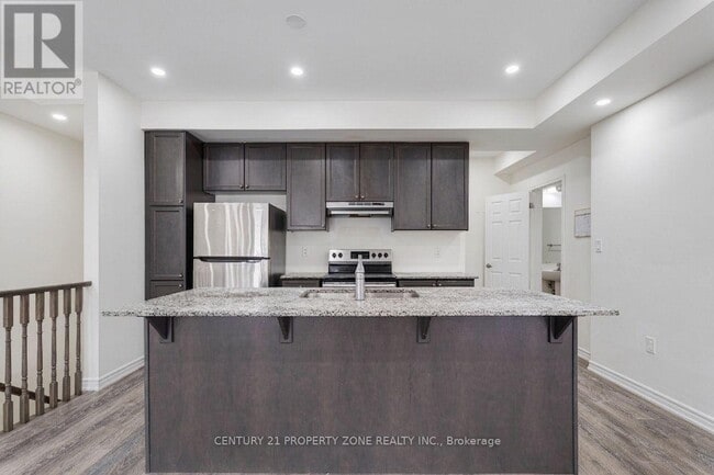 Photo - 250 Lagerfeld Dr