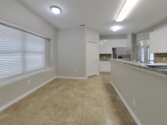 Photo - 8026 N Tarrytown Crossing Dr