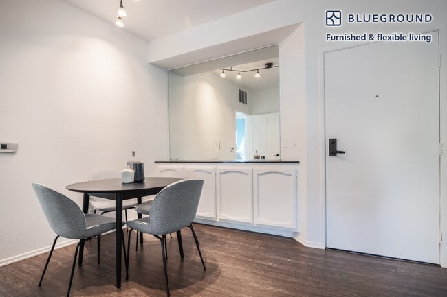 Photo - 630 Hauser Blvd Unidad FL1-ID194