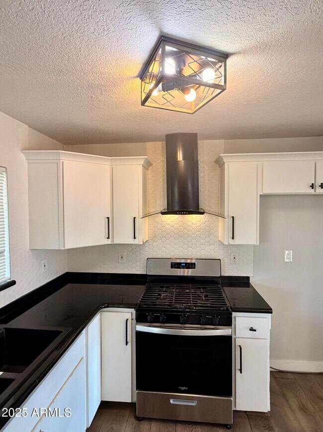 Photo - 2002 E St Anne Ave