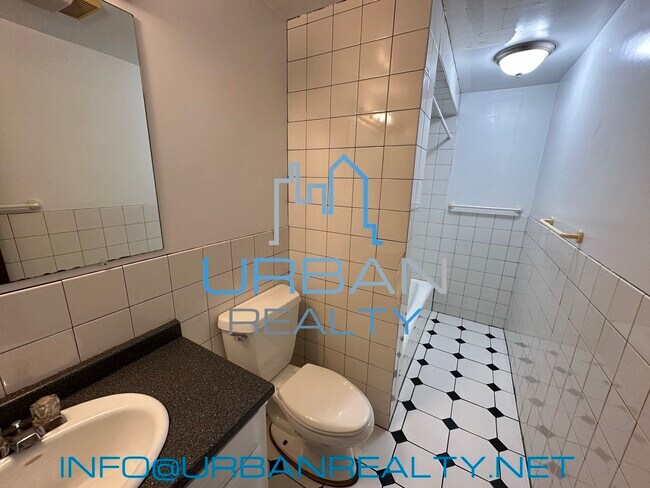 Photo - 1911 Beacon St Unit B