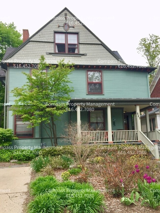 Building Photo - 543 Union Ave SE Unit 2