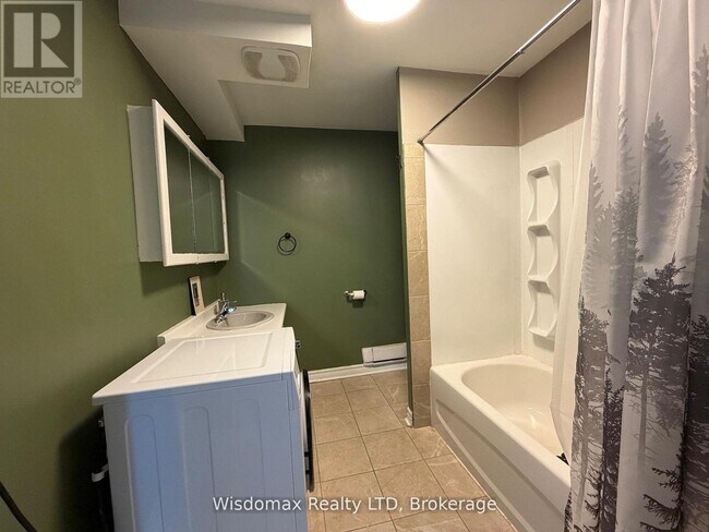 Photo - 3838 Rebstock Rd