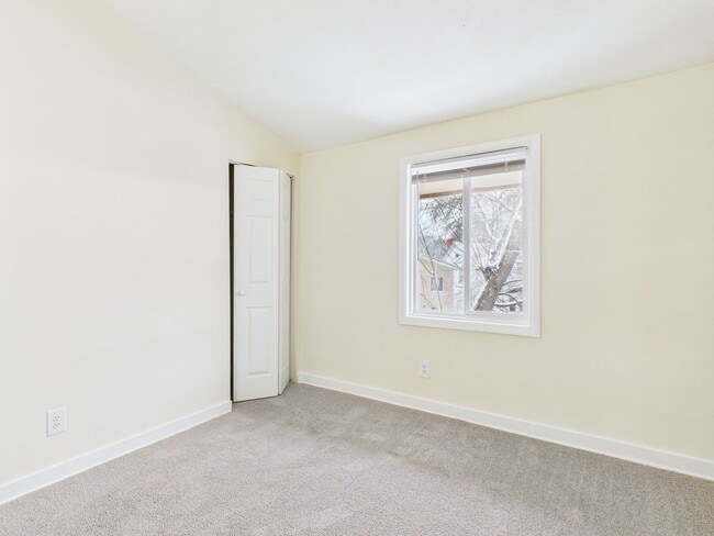 Forest Square Apartments