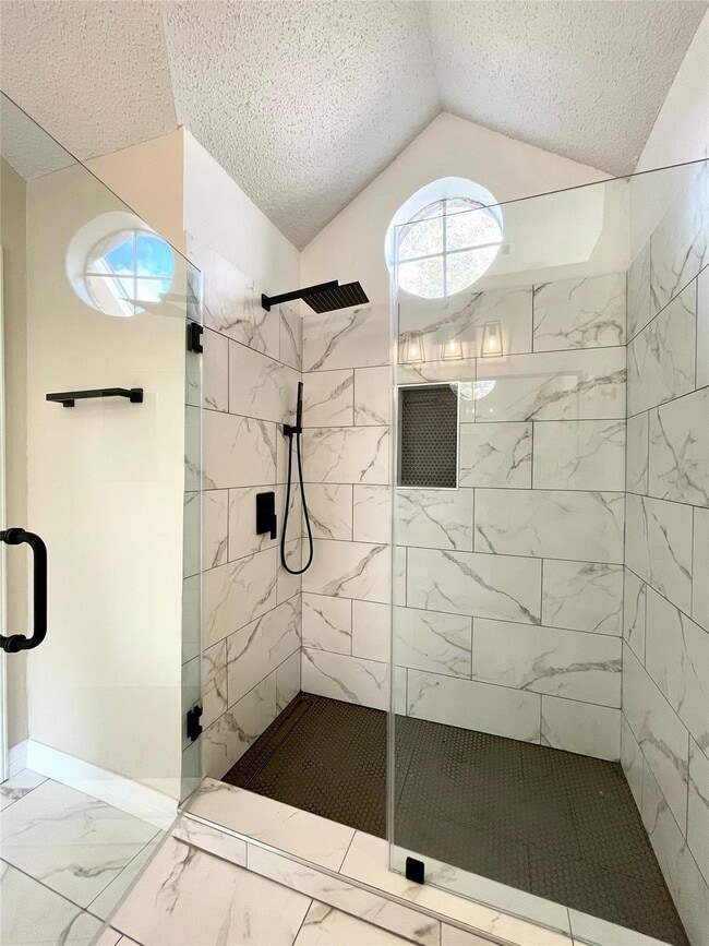 Photo - 15815 Locust Grove Dr