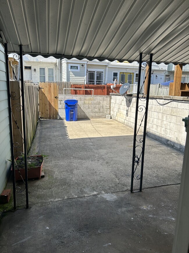 Photo - 26 N Decker Ave