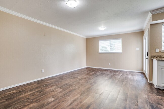 Photo - 1410 Thackery Dr