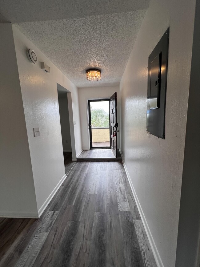 Photo - 4803 Triton Ct W