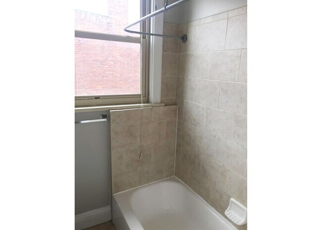 Photo - 343-345 Ludlow Avenue Unit 343-07