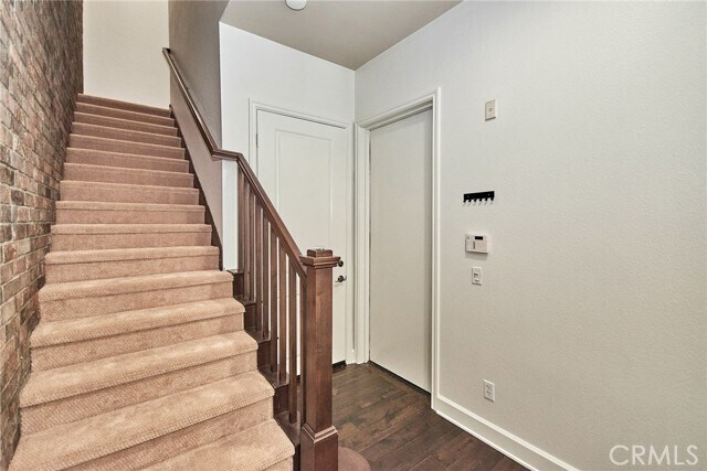 Photo - 15 Vantis Dr