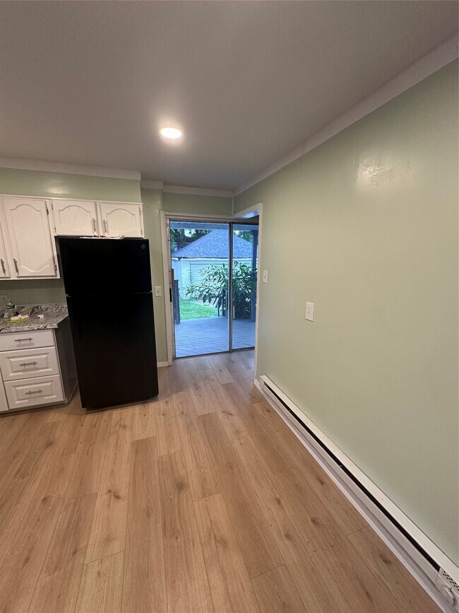Photo - 302 Squires Ave