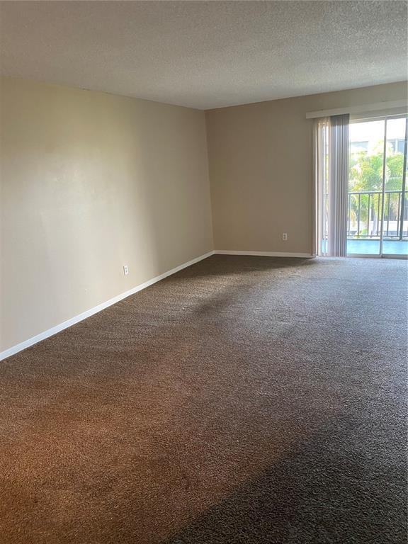 Photo - 215 Valencia Blvd Unit 303