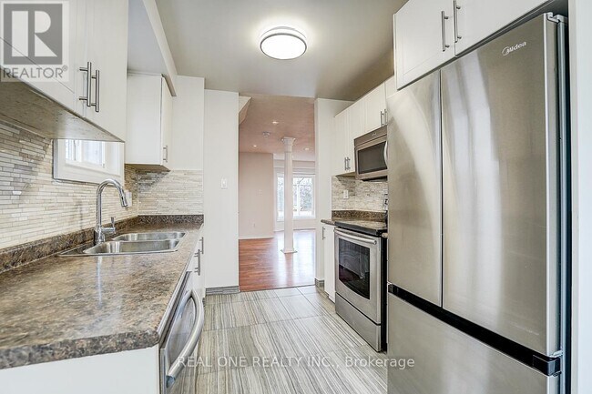 Photo - 1485 Torrington Dr