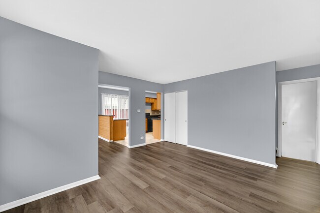 Photo - 1793 Queensbury Cir