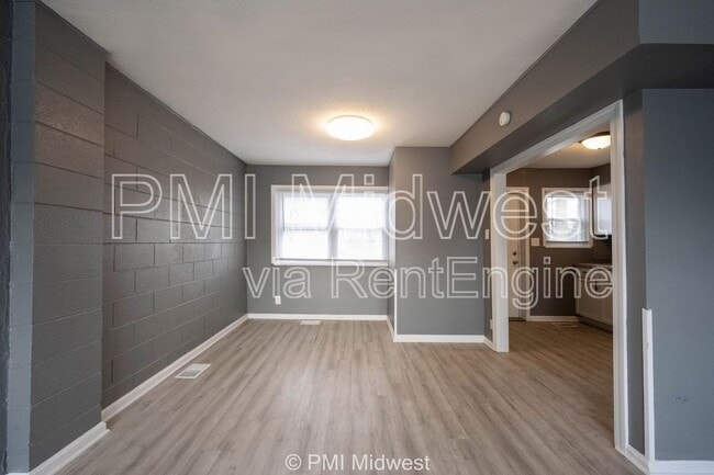 Photo - 6056 E 16th St