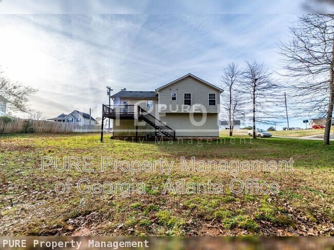 Photo - 177 Majesty Dr