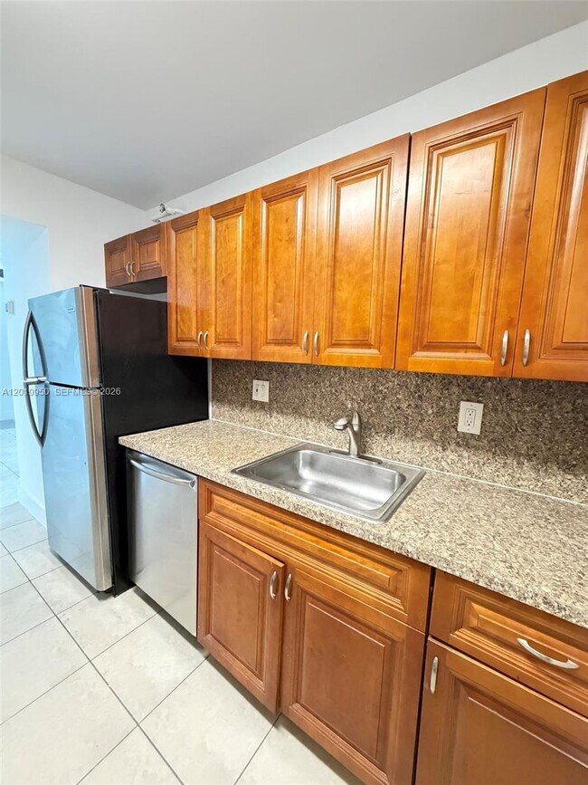 Photo - 8200 SW 210th St Unidad 213