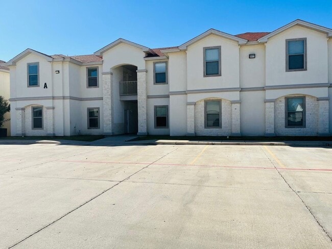 Building Photo - 7615 Laguna Del Mar Ct