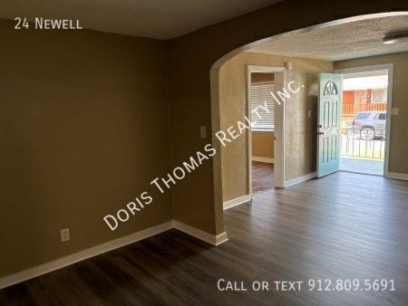 Photo - 24 Newell-