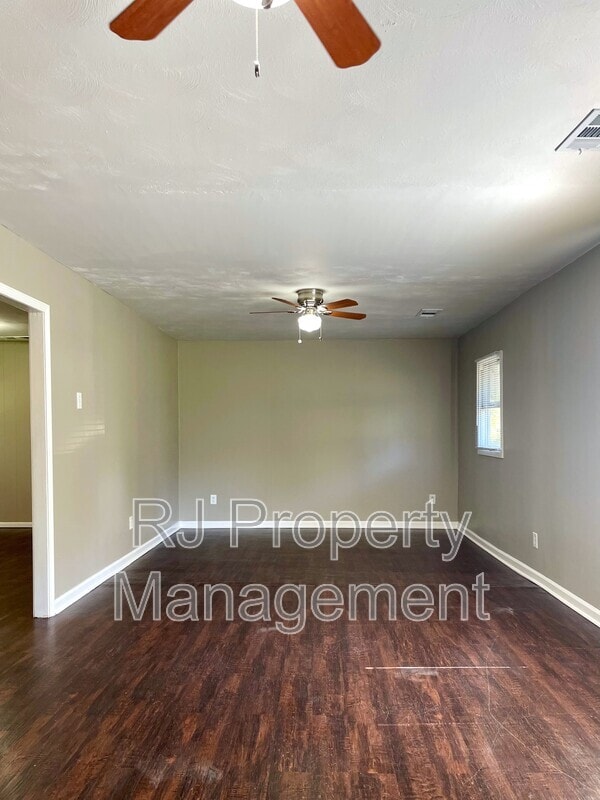 Photo - 864 Carrolton Rd