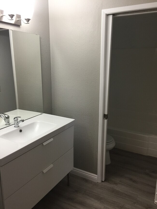 Photo - Chartwood Apartments