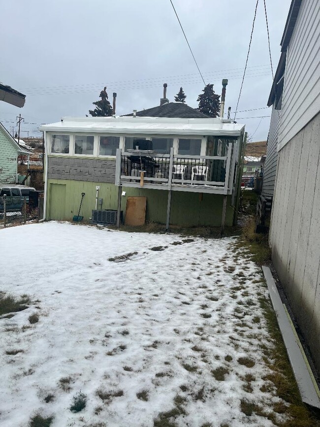 Photo - 406 W Daly St