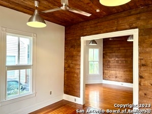 Photo - 902 N Pine St