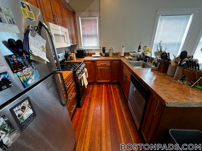 Photo - 358 Broadway Unidad 2