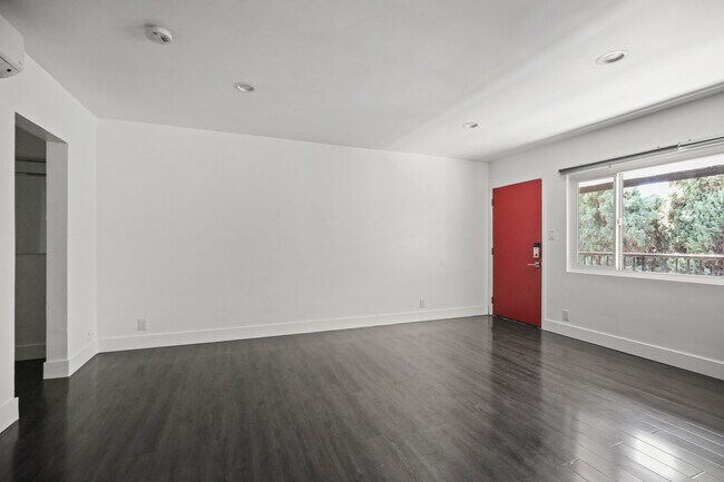1321 W. 36th Pl.