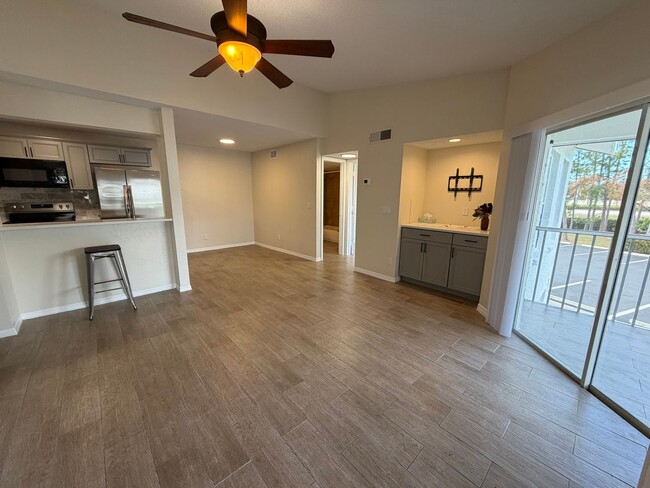 Photo - ANNUAL RENTAL - 2ND FLOOR 1 BED PLUS DEN/1 BATH CONDO IN GRANADA LAKES!