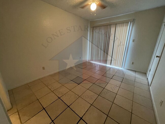 Photo - 3001 Lake Rd Unit # C