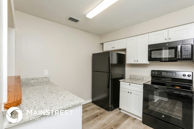 Photo - 500 Fern Ave