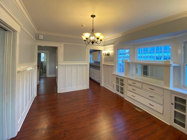 Building Photo - The Woods Unit 1425