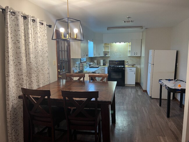 Photo - 1615 Cincinnati Ave Unit 3