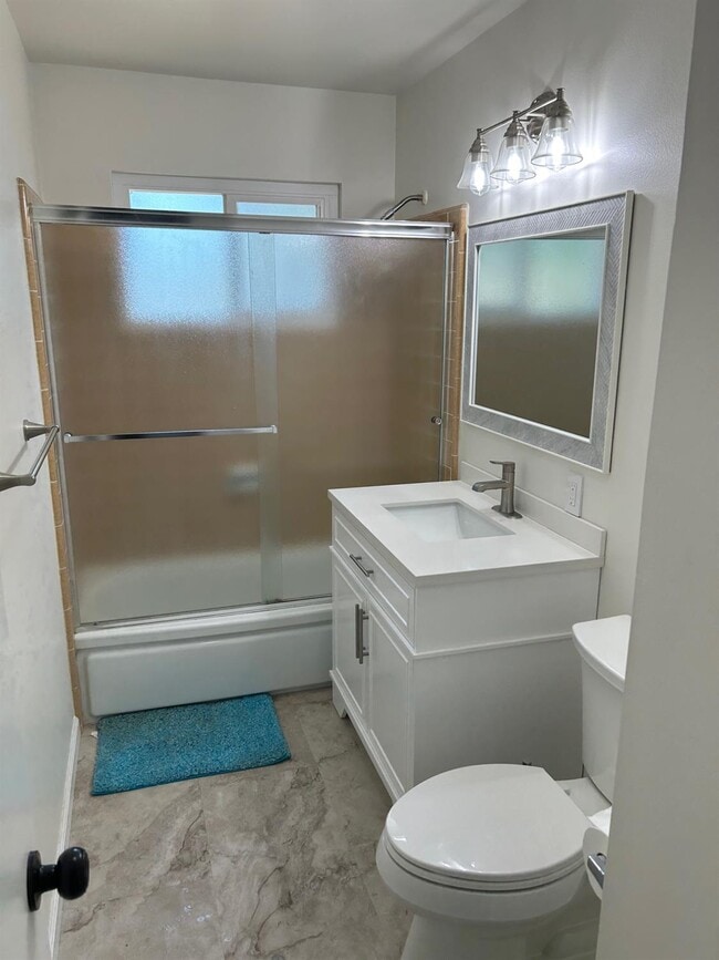 Photo - 165 E Jefferson Ave