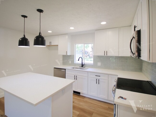 Photo - Beautifully Renovated 3-Bedroom Rental in ...