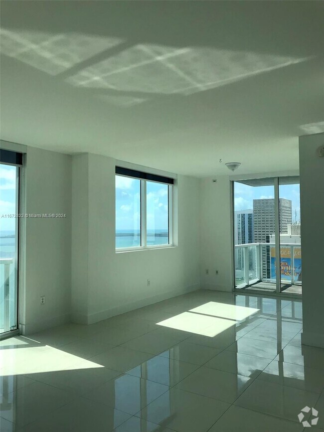 Building Photo - 244 Biscayne Blvd Unit 2103 Rental