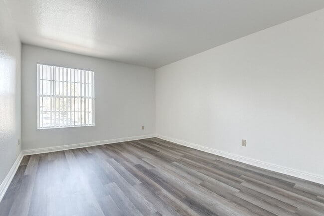 Photo - 2606 S Durango Dr