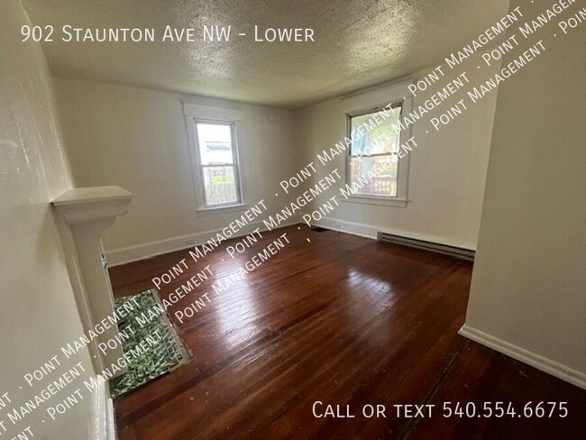 Building Photo - 902 Staunton Ave NW Unit Lower