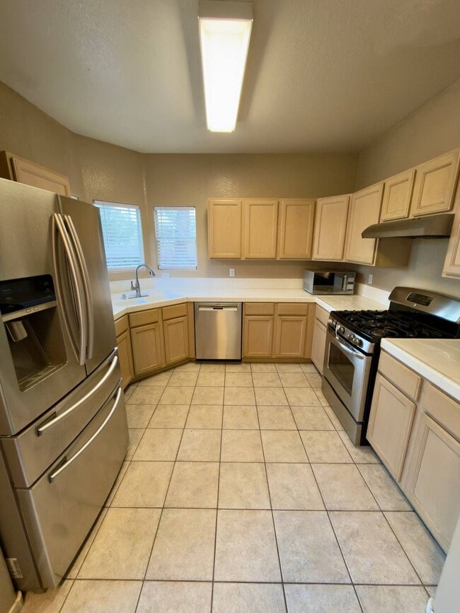 Photo - 2152 Jasper Bluff St